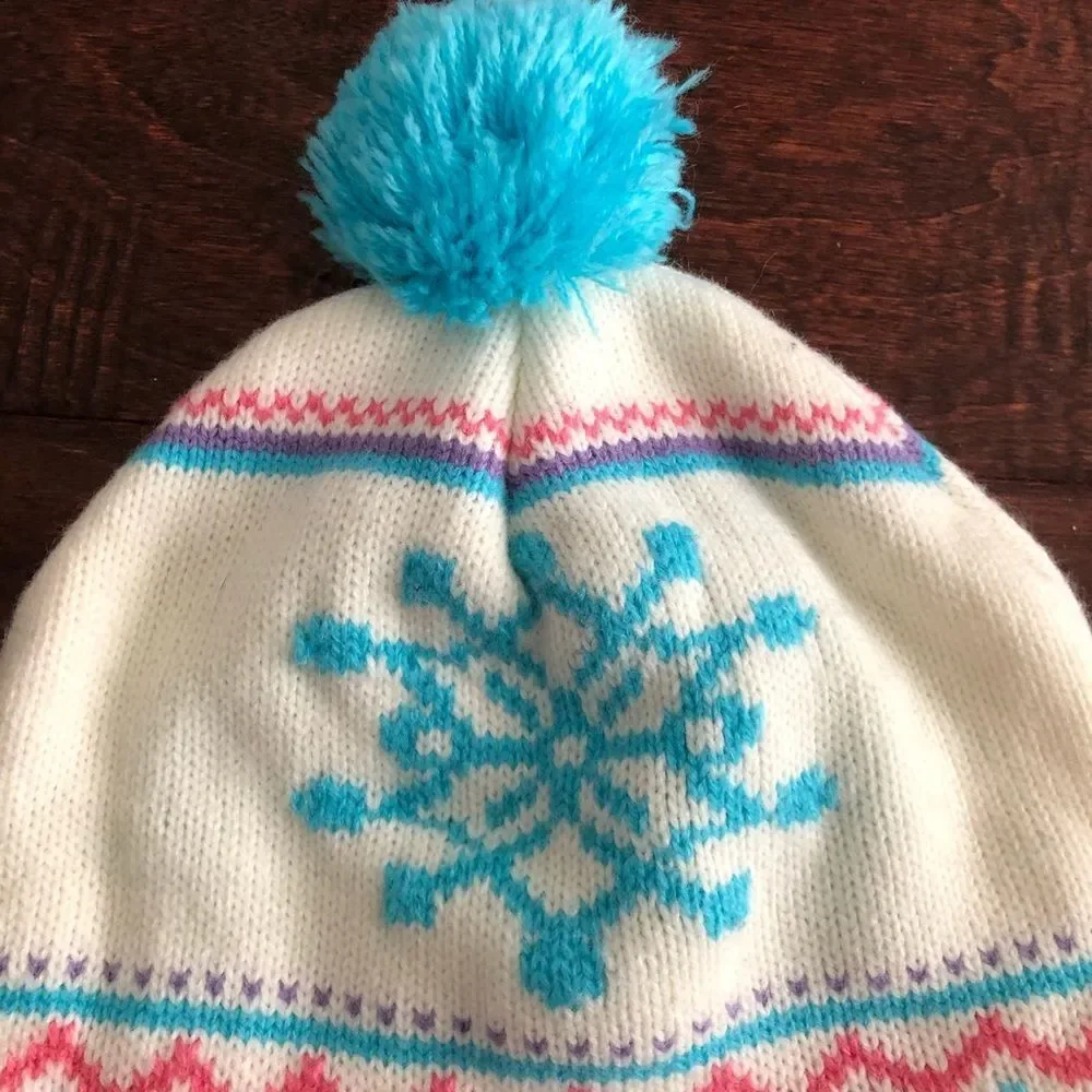 Snowflake hat and gloves
